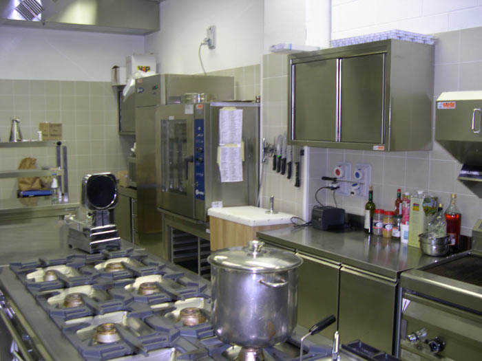 Area cucina e cottura forno convezione